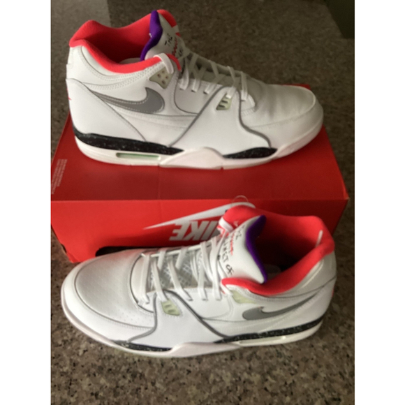 Nike Air Flight ‘89 Size: 12 Color: White / Silver / White main image 9